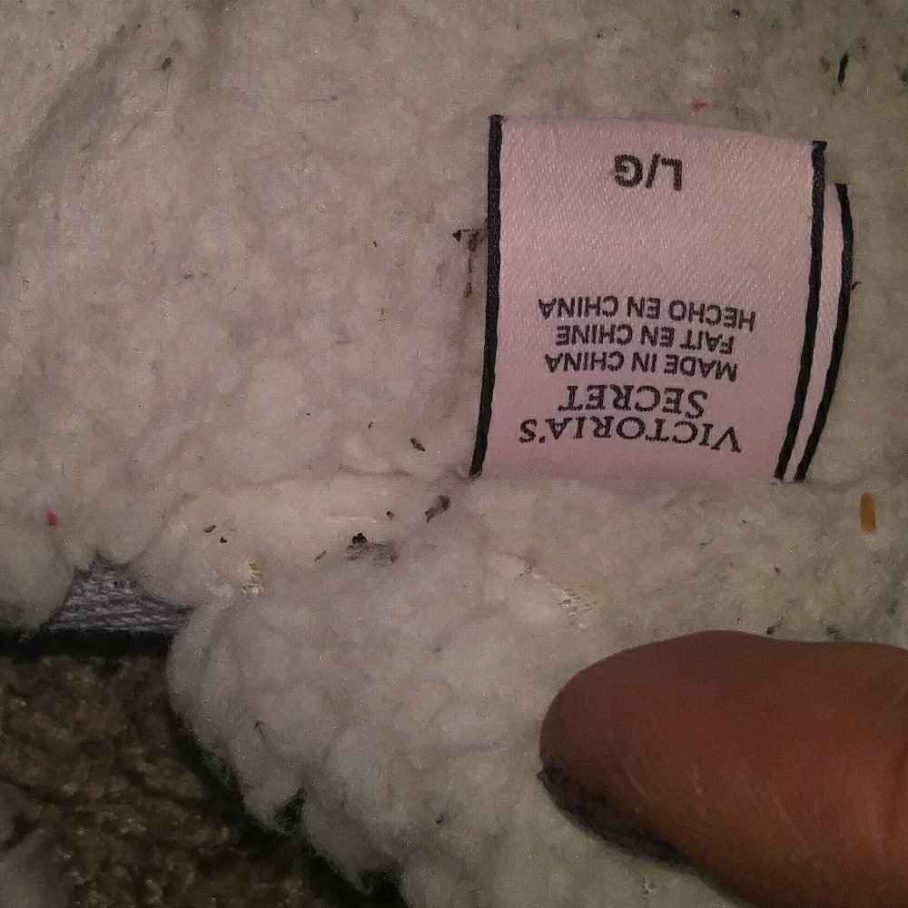VICTORIA SECRET SLIPPER'S